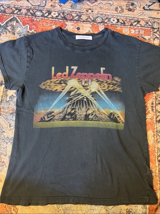 Daydreamer Tops - Led zeppelin graphic short sleeve